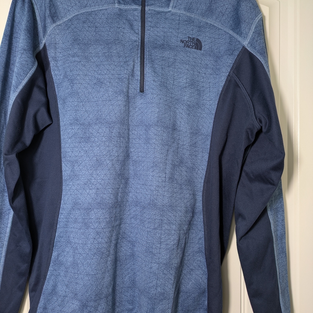The North Face Navy/Light Blu Patterned Colorway Pullover Warm Camping Winter - Picture 3 of 16